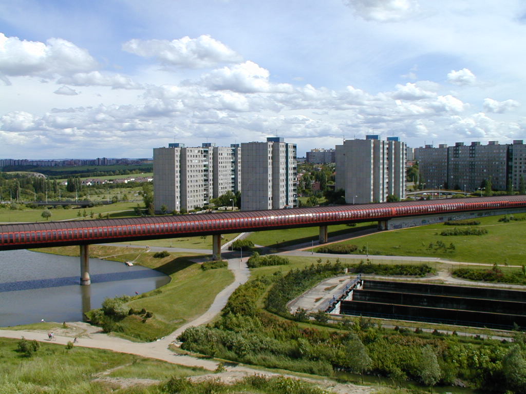 Prazske_Metro_mezi_Luziny_a_Hurka